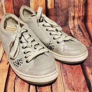 COPY - 《Taos》Silver Suade Sneakers Size 8